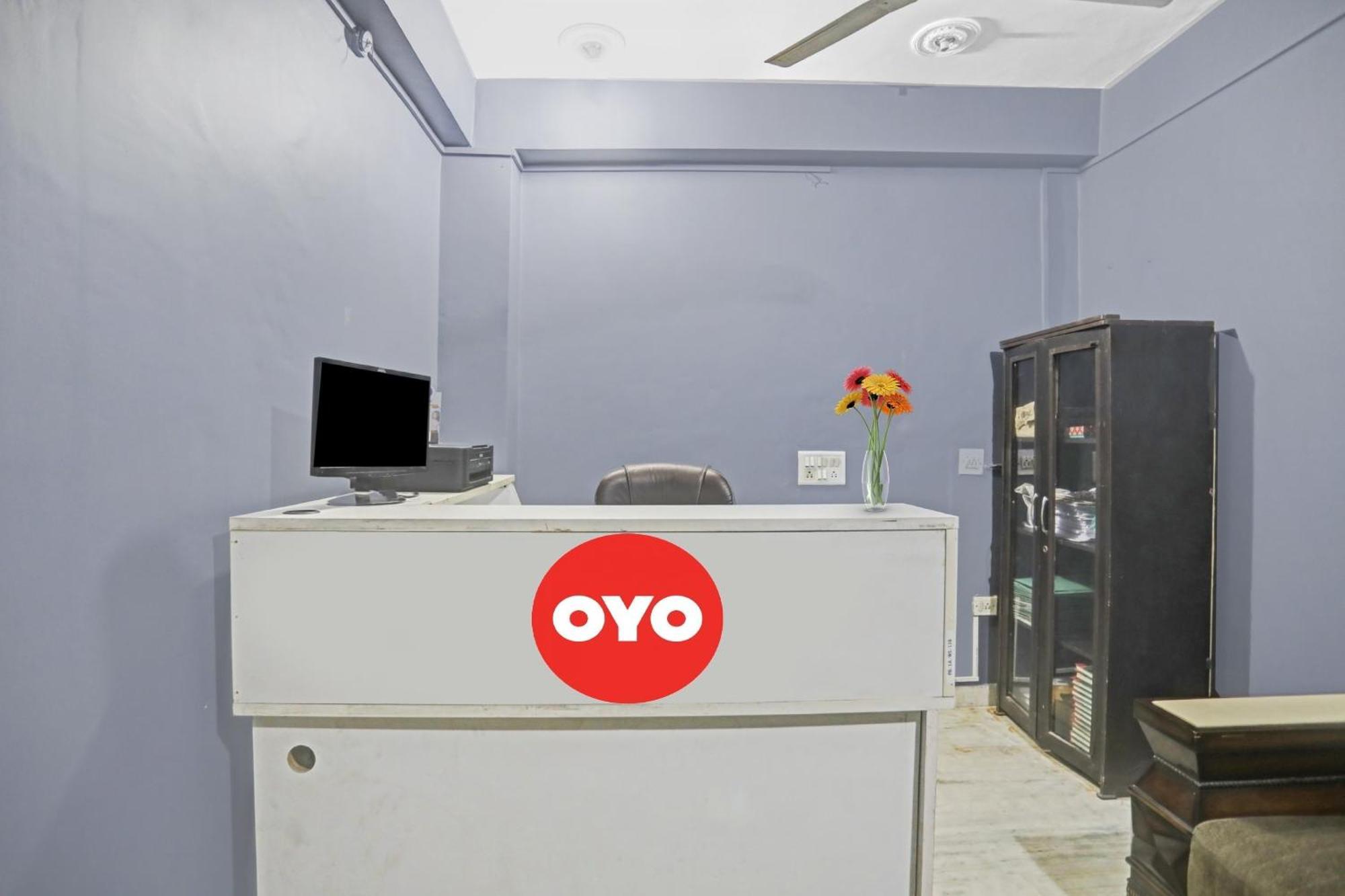 OYO 88010 Hotel Metro Inn Kālkāji Devi Buitenkant foto