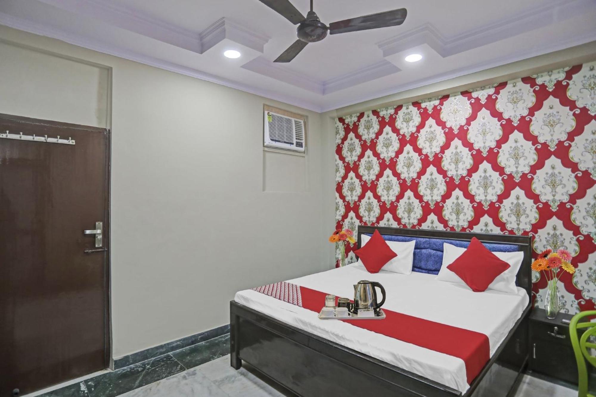 OYO 88010 Hotel Metro Inn Kālkāji Devi Buitenkant foto