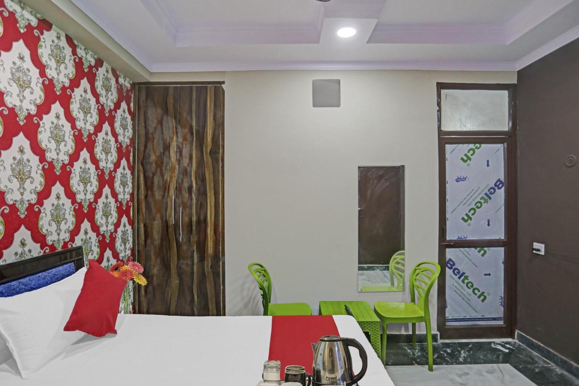 OYO 88010 Hotel Metro Inn Kālkāji Devi Buitenkant foto